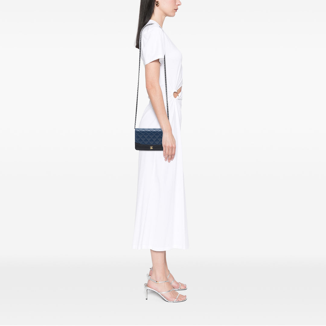 Chanel Matelassé vieilli Cuir de veau Gabrielle Wallet on Chain