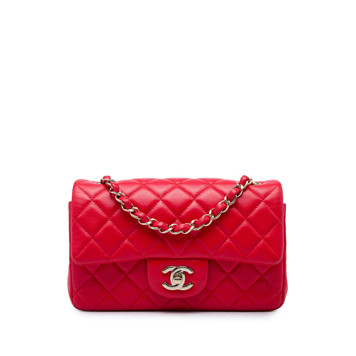 Chanel Sac bandoulière Classic Rectangulaire Rabat simple Mini Cuir d'agneau Rouge – vue principale – GABY PARIS