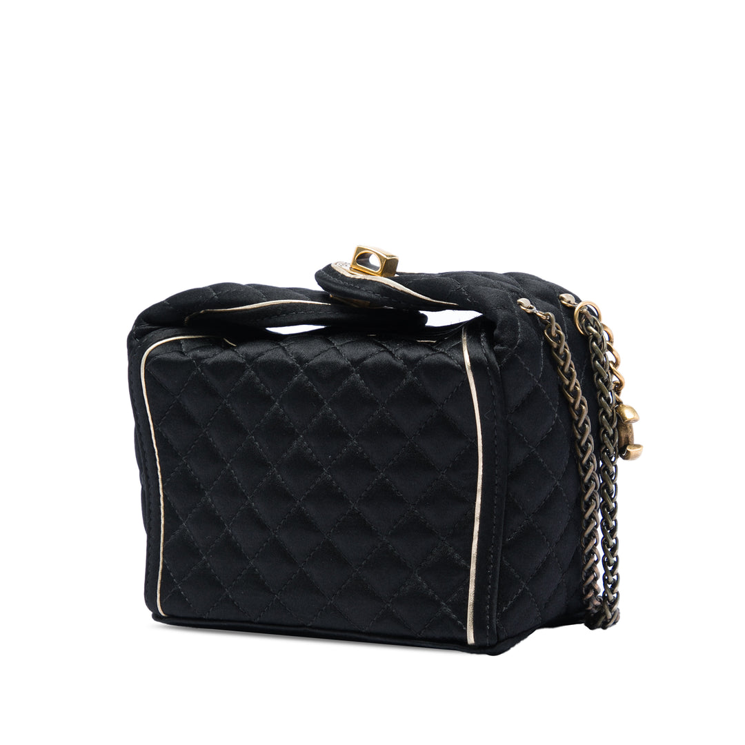 Chanel Paris Shanghai CC Matelassé Satin Takeaway Boîte Sac