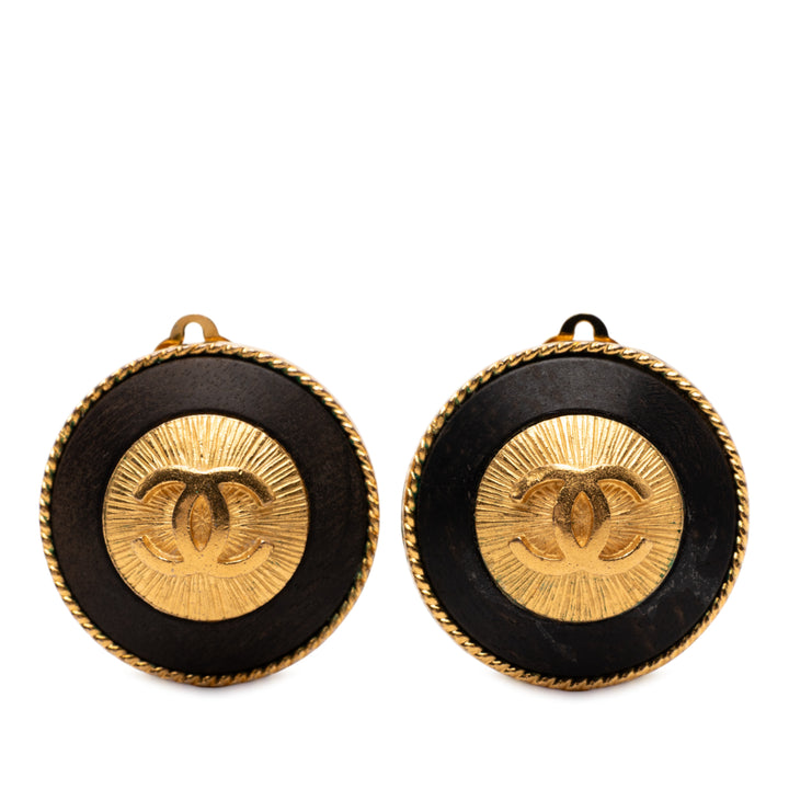 Chanel CC plaqué et Wood Rond Button Clip On Boucles d’oreilles