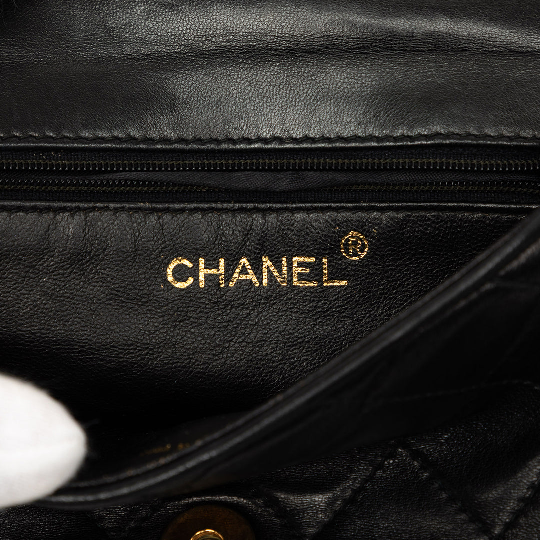Chanel Matelassé Clover CC Bijoux Chaîne à rabat Cuir d'agneau Noir