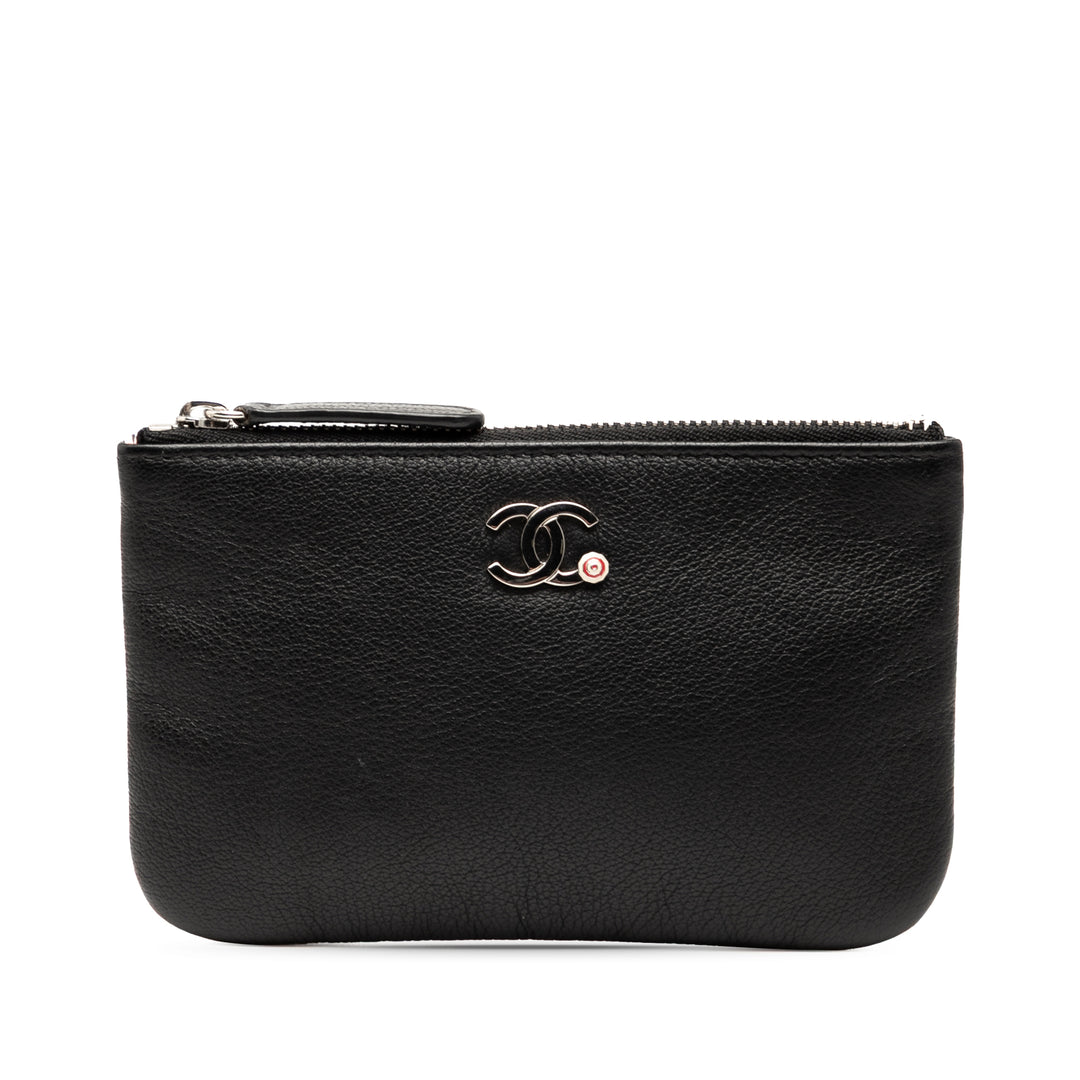Chanel CC Grained Cuir de veau Zip Pochette Noir – GABY PARIS Authentique