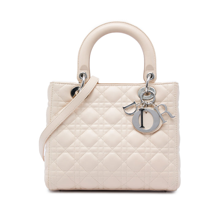 Dior Sac à main Lady Dior Cannage Moyen Cuir d'agneau Marron – vue principale – GABY PARIS