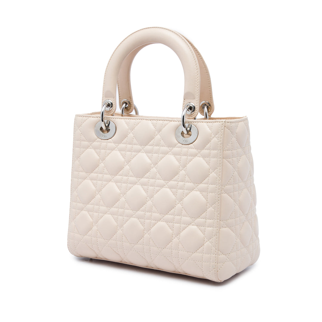 Dior Sac à main Lady Dior Cannage Moyen Cuir d'agneau Marron – vue 2 – GABY PARIS