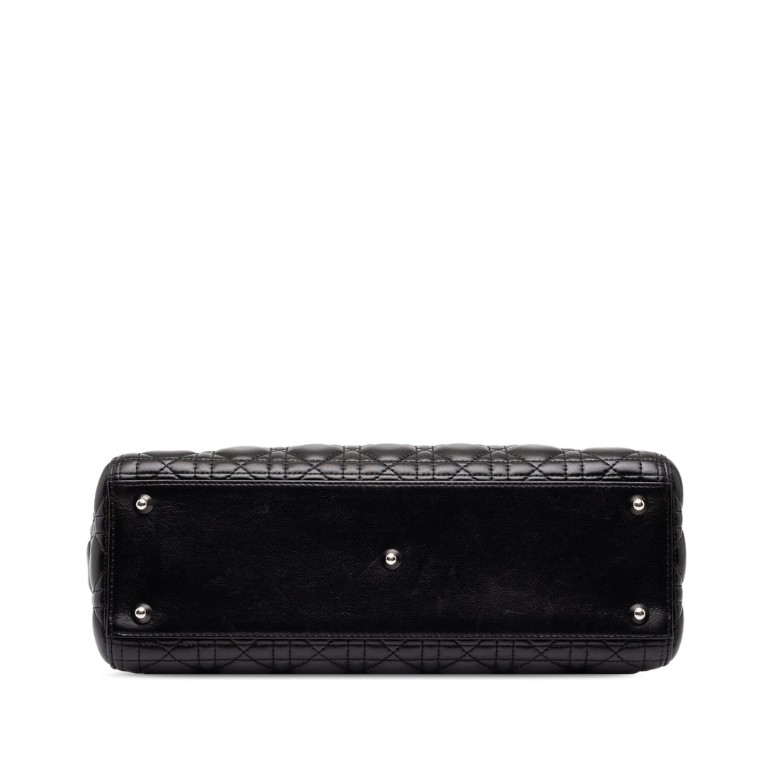 Dior Lady Dior Cannage Grand Cuir d'agneau Noir – vue 3 – GABY PARIS