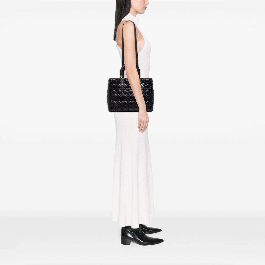Dior Lady Dior Cannage Grand Cuir d'agneau Noir – vue 6 – GABY PARIS