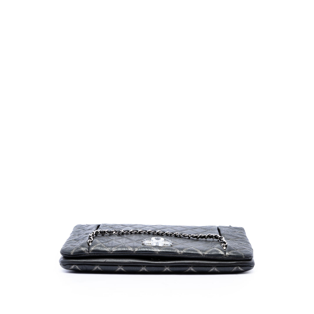 Matelassé Métallisé Distressed CC Cristal à rabat Cuir d'agneau Noir