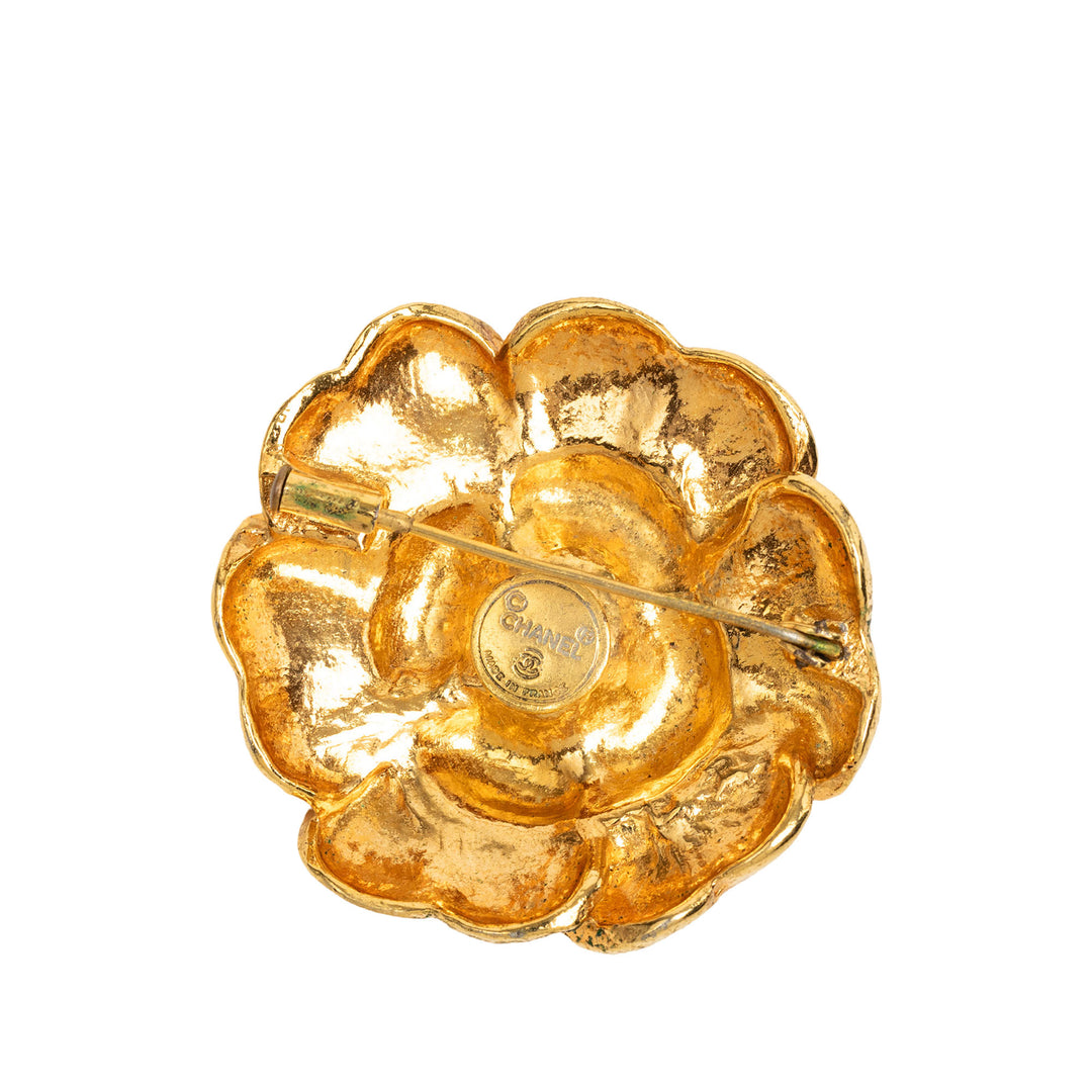 Chanel plaqué Camellia Broche Doré – vue 2 – GABY PARIS