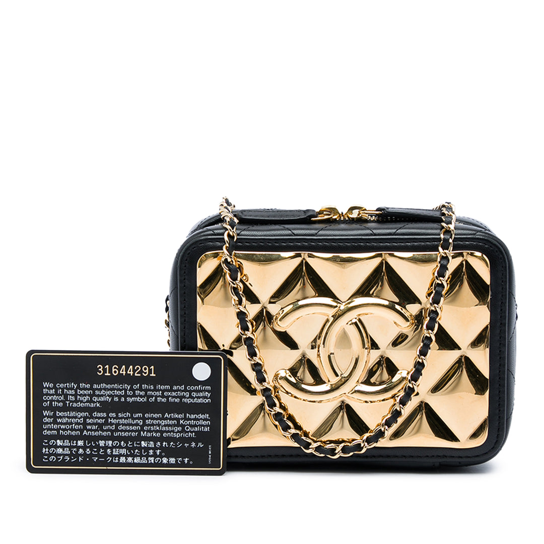 Chanel CC Matelassé et Golden Plate Vanity Sac Mini Cuir d'agneau Noir – vue 6 – GABY PARIS