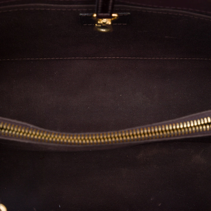 Louis Vuitton Montaigne MM Cuir verni Monogram Violet – vue 4 – GABY PARIS