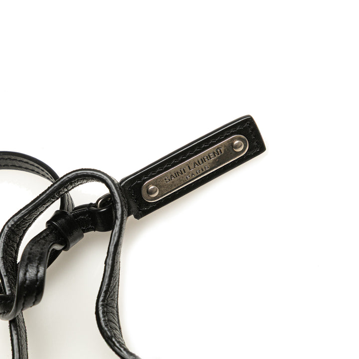 Saint Laurent Cracked Shiny Cuir de veau Matelasse Tassel Monogram Lou Sac caméra Noir