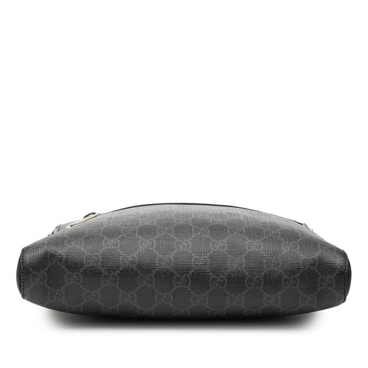 Gucci Medium GG Supreme Web Messenger Sac