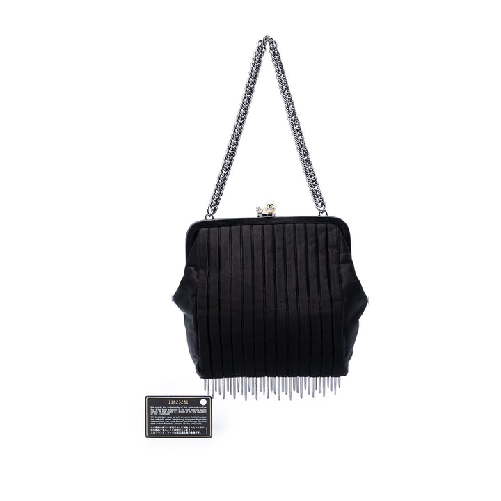 Chanel Pleated Satin Frame Perle Chain Fringe Sac bandoulière