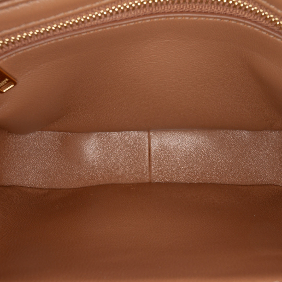 Celine Teen brillant Cuir de veau Triomphe Sac porté croisé