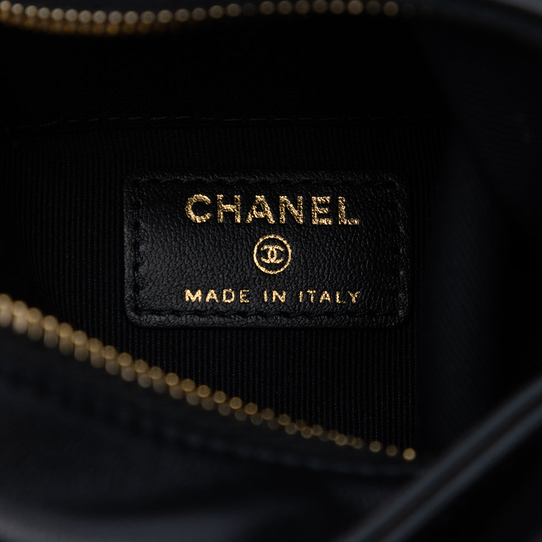 Chanel Metiers d'Art CC Pompon Rectangle Pochette avec chaîne Cuir d'agneau