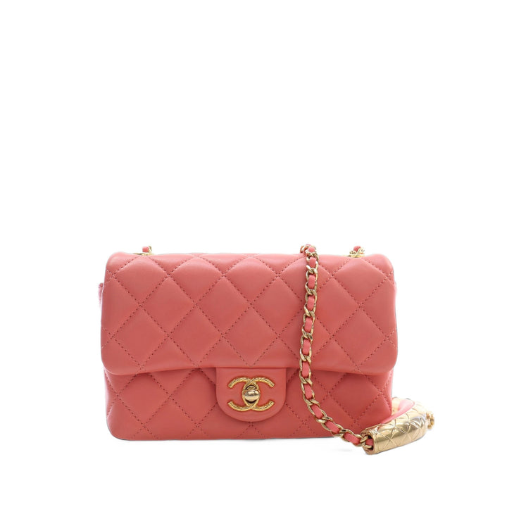 Chanel Sac bandoulière CC Matelassé Chaîne à rabat Mini Cuir d'agneau Rose – vue principale – GABY PARIS