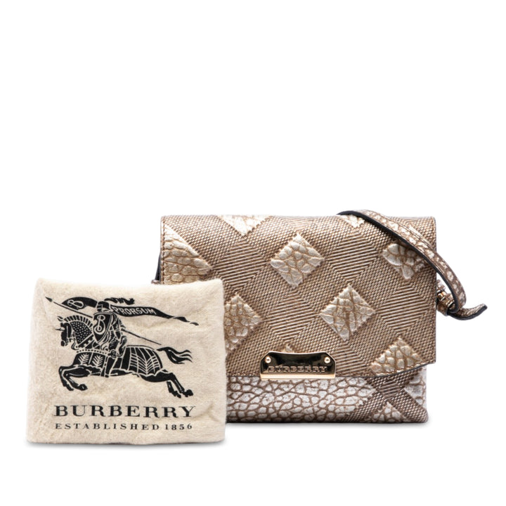 Burberry Sac bandoulière embossé Grain Check Langley Doré – vue 7 – GABY PARIS