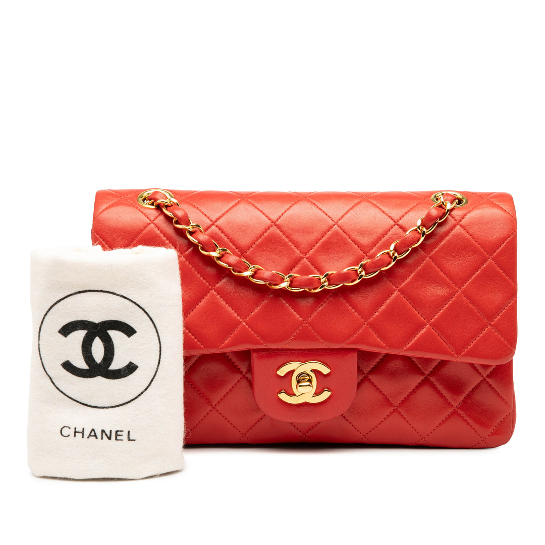 Chanel Small Classic Cuir d’agneau Double rabat Rouge – GABY PARIS Authentique