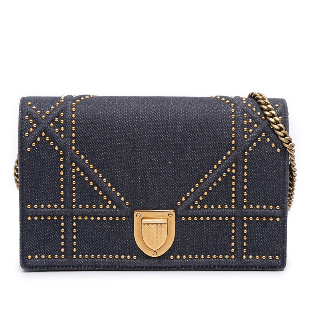Dior Studded Jean Diorama Wallet on Chain Bleu – GABY PARIS Authentique