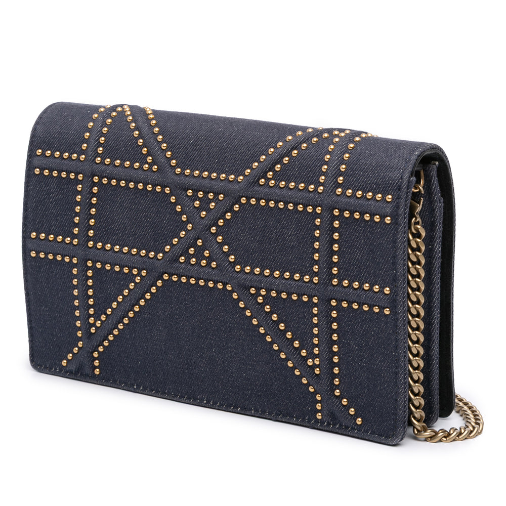 Dior Studded Jean Diorama Wallet on Chain Bleu – GABY PARIS Authentique