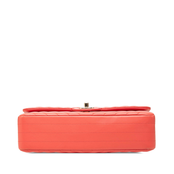 Chanel Classic Chevron Double rabat Moyen Cuir d'agneau Rose – vue 3 – GABY PARIS