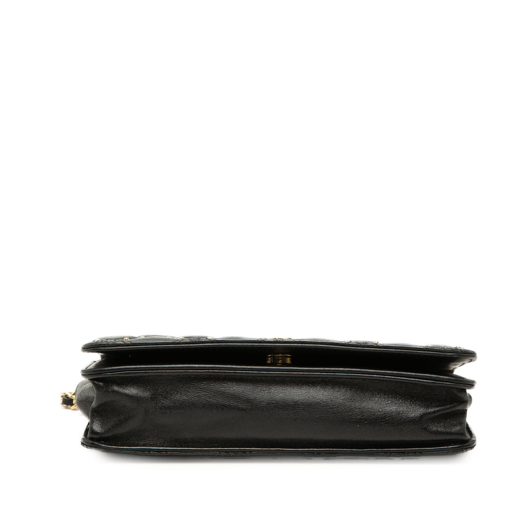 Chanel CC Cuir d’agneau clouté Diamond Stitch Wallet on Chain