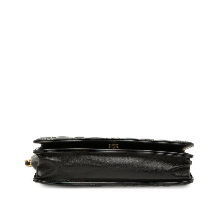 Chanel CC Cuir d’agneau clouté Diamond Stitch Wallet on Chain
