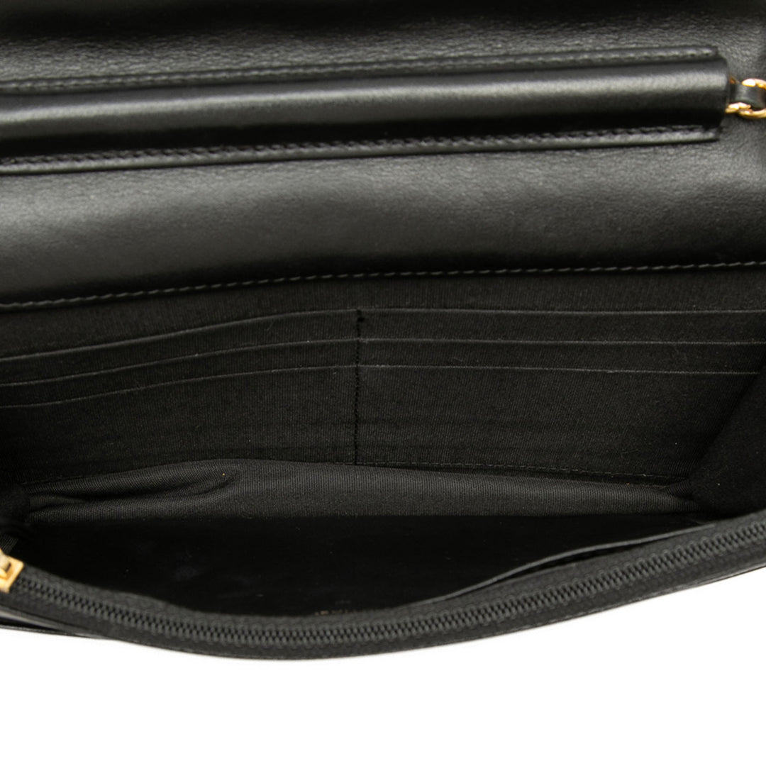 Chanel CC Cuir d’agneau clouté Diamond Stitch Wallet on Chain