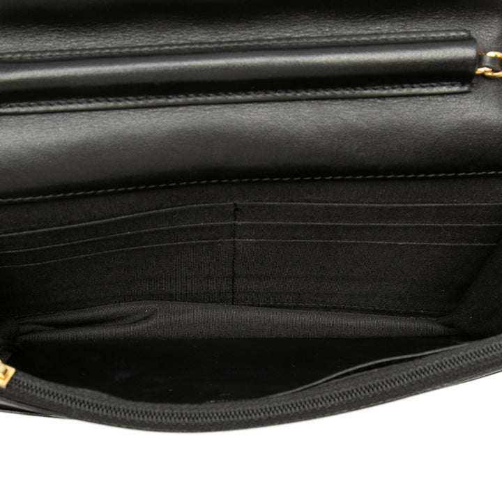 Chanel CC Cuir d’agneau clouté Diamond Stitch Wallet on Chain