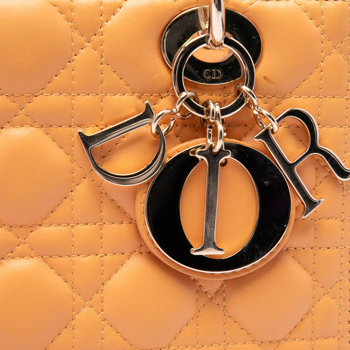 Dior Lady Dior Cannage Moyen Cuir d'agneau Orange – vue 5 – GABY PARIS