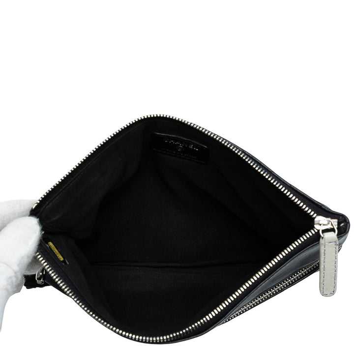 Chanel CC Matelassé Cuir d’agneau Multi Zip Pochette