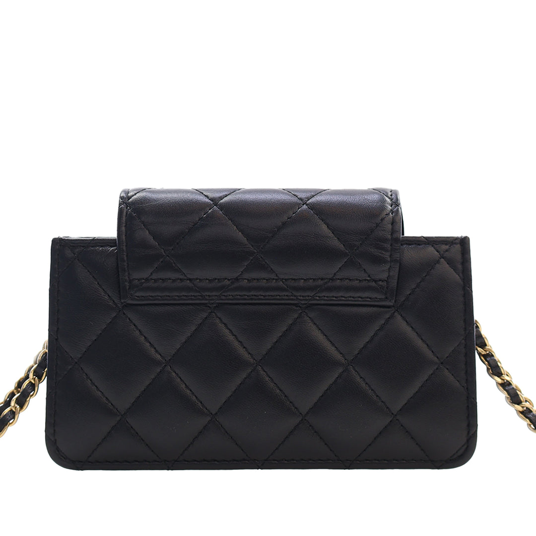 Chanel CC Matelassé Étui téléphone avec chaîne Mini Cuir d'agneau Noir