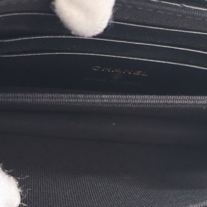 Chanel CC Matelassé Étui téléphone avec chaîne Mini Cuir d'agneau Noir