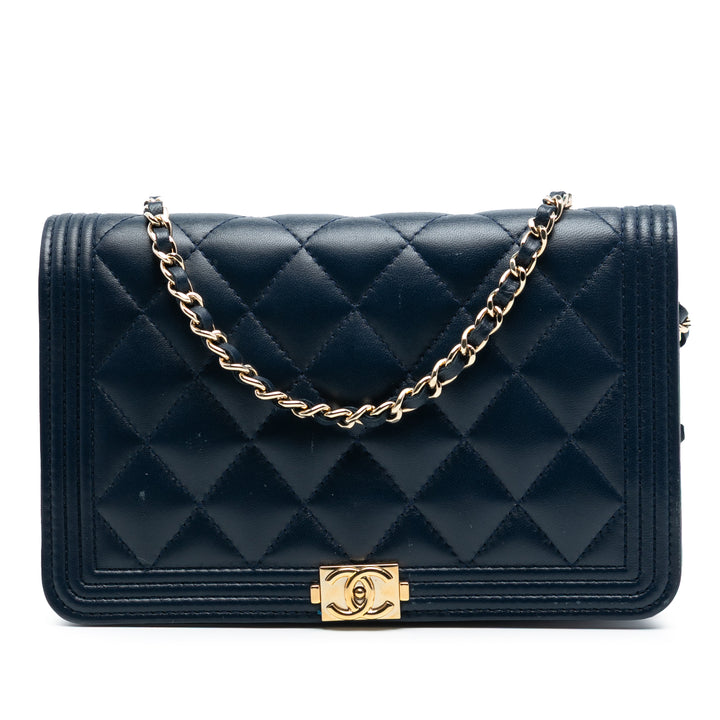Chanel Matelassé Cuir d’agneau Boy Wallet on Chain