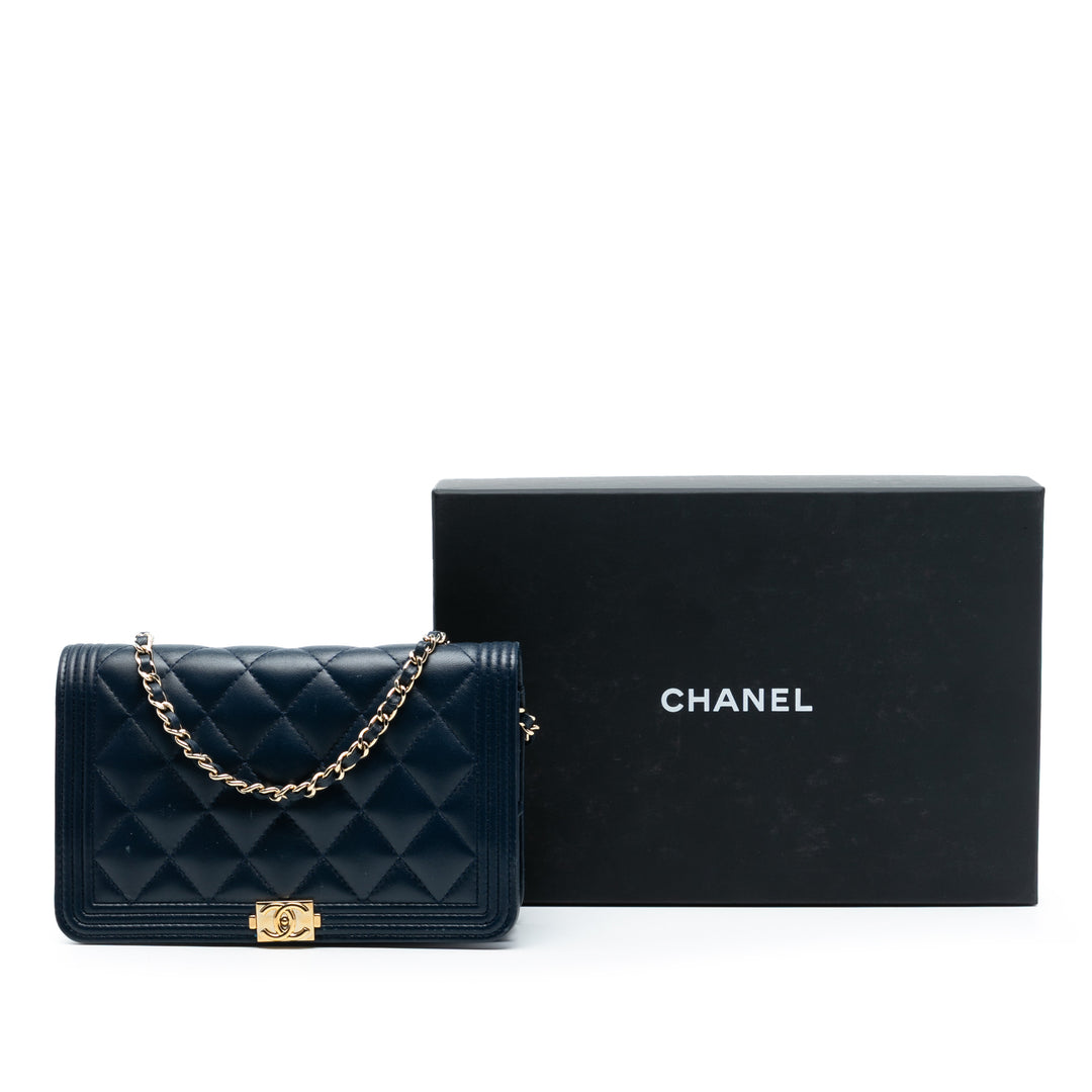 Chanel Matelassé Cuir d’agneau Boy Wallet on Chain