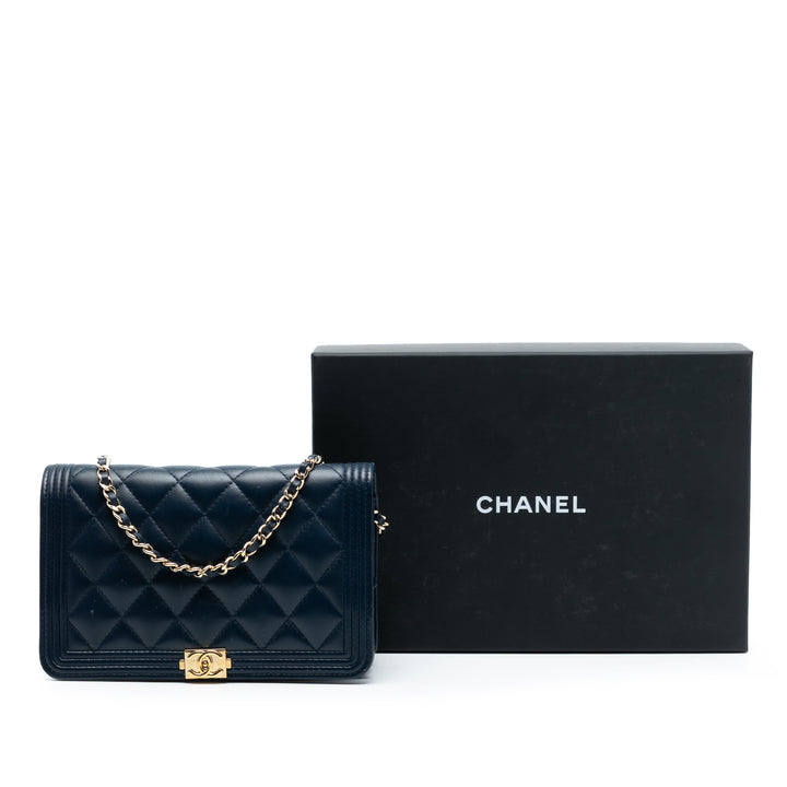 Chanel Matelassé Cuir d’agneau Boy Wallet on Chain