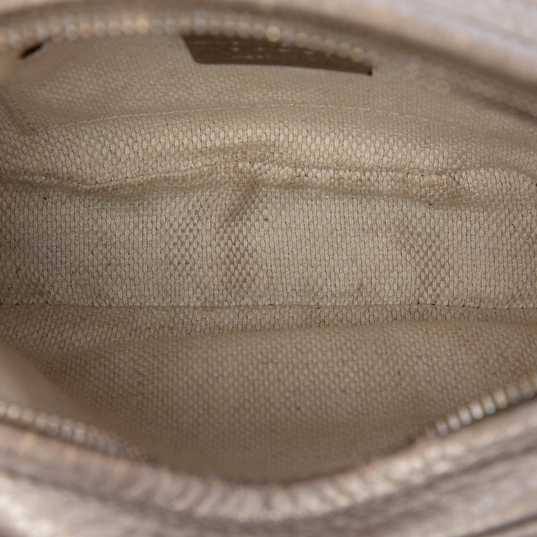 Gucci Mini Metallic Pebbled Cuir de veau Soho Chain Sac porté croisé