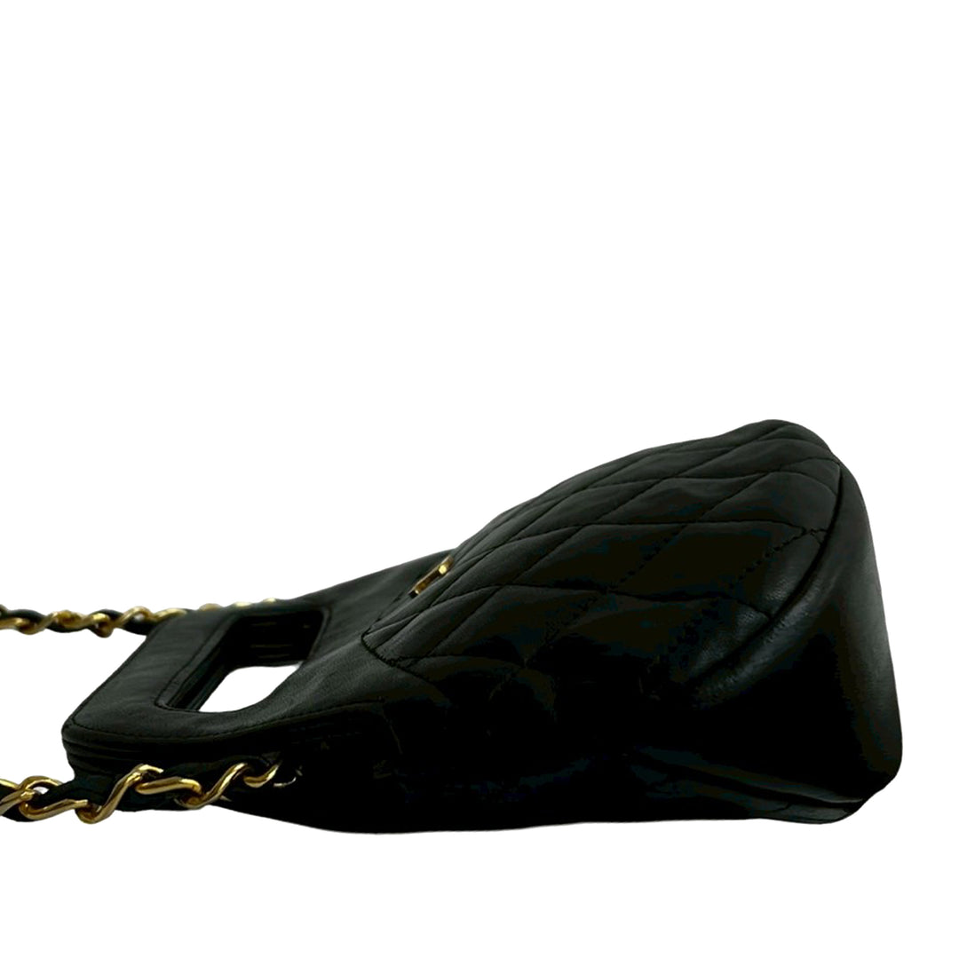 Chanel Sac à main CC Matelassé Rond structuré Cuir d'agneau Noir – vue 4 – GABY PARIS
