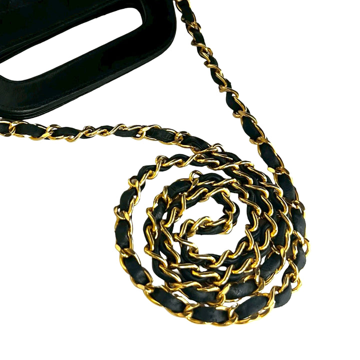Chanel Sac à main CC Matelassé Rond structuré Cuir d'agneau Noir – vue 8 – GABY PARIS