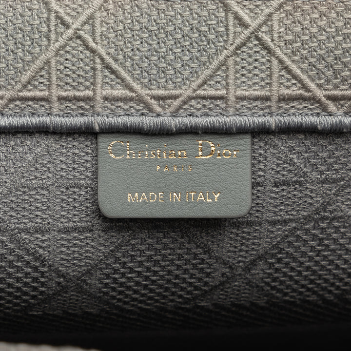 Dior Medium Cannage Embroidered Book Cabas Gris