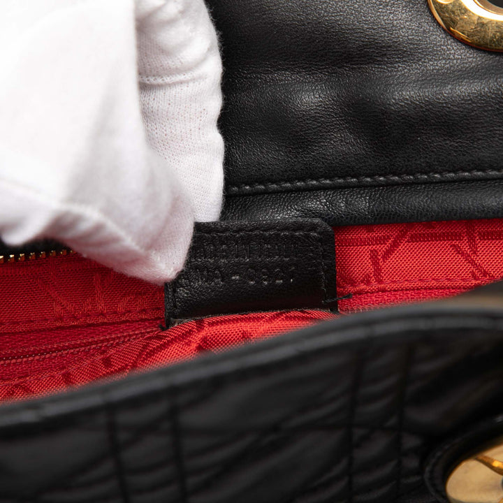 Dior Large Cuir d’agneau Cannage Lady Dior