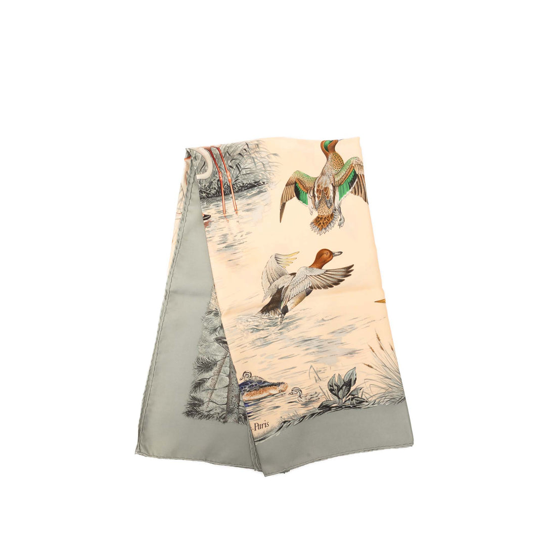 Hermès Halte En Camargue Soie Foulard 90