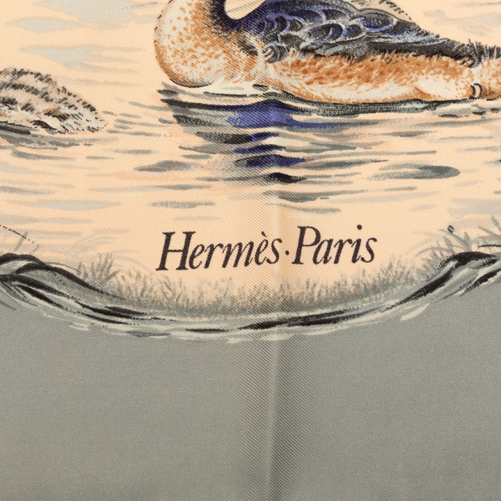 Hermès Halte En Camargue Soie Foulard 90