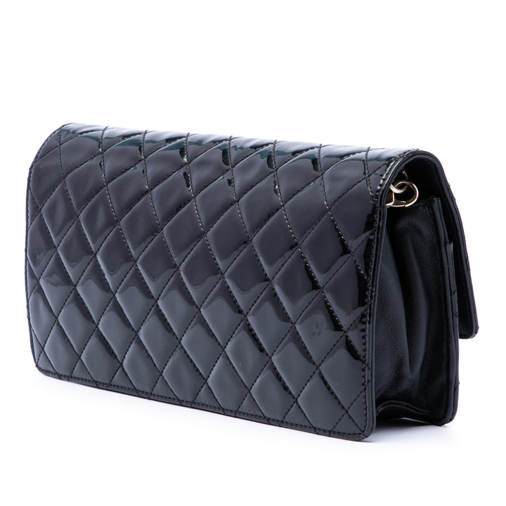 Chanel Matelassé Cuir verni Golden Class East West Wallet on Chain