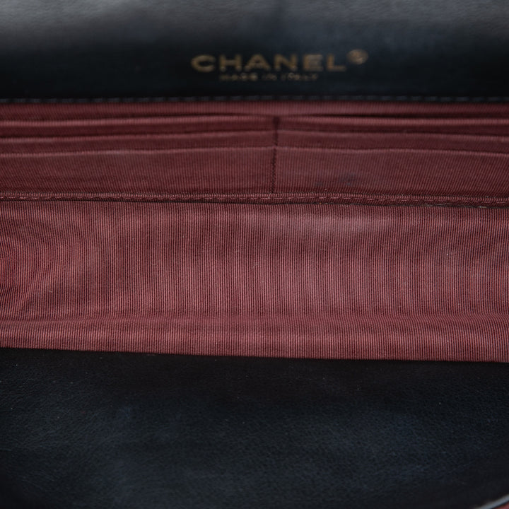 Chanel Matelassé Cuir verni Golden Class East West Wallet on Chain