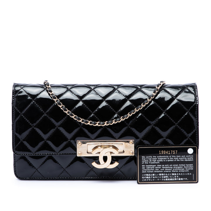 Chanel Matelassé Cuir verni Golden Class East West Wallet on Chain