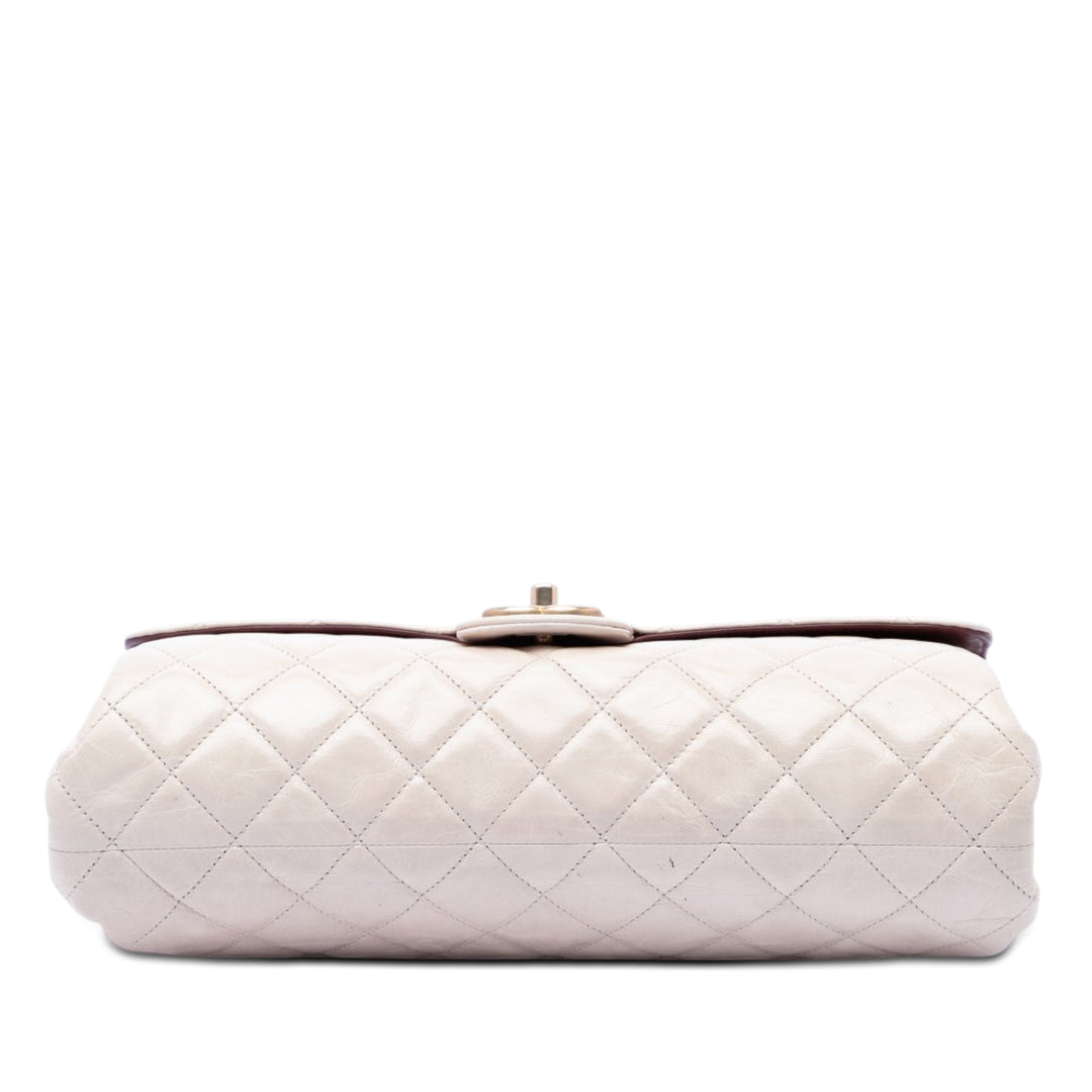 Chanel Jumbo CC Matelassé Cuir de veau Straight à rabat