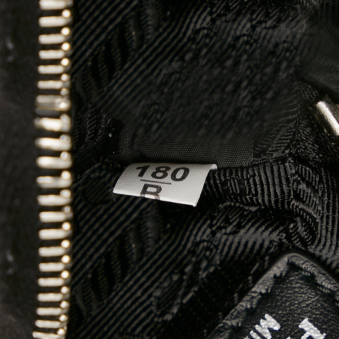 Prada Re- & Spazzolato Poche Sac Nylon