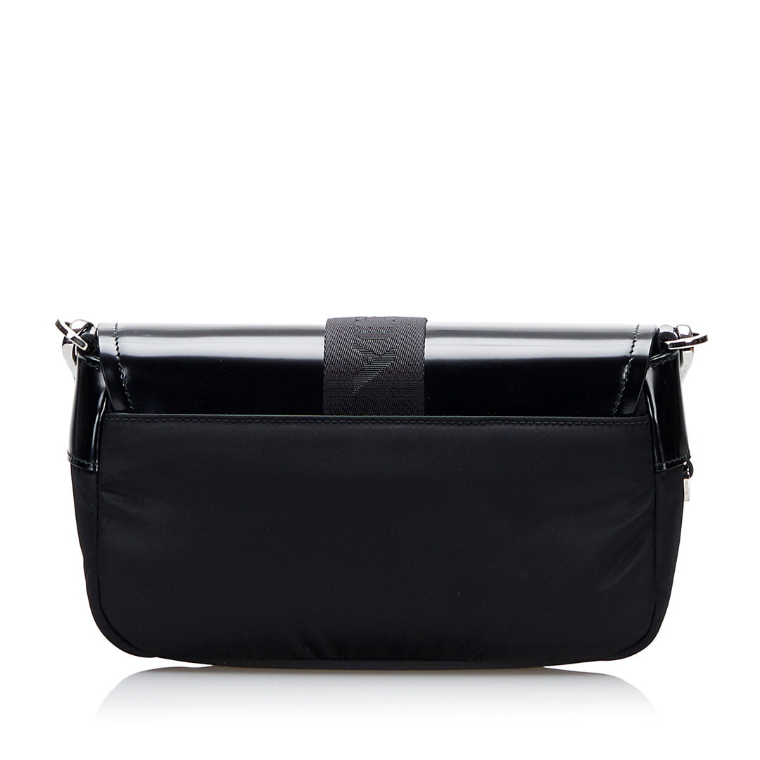 Prada Re- & Spazzolato Poche Sac Nylon