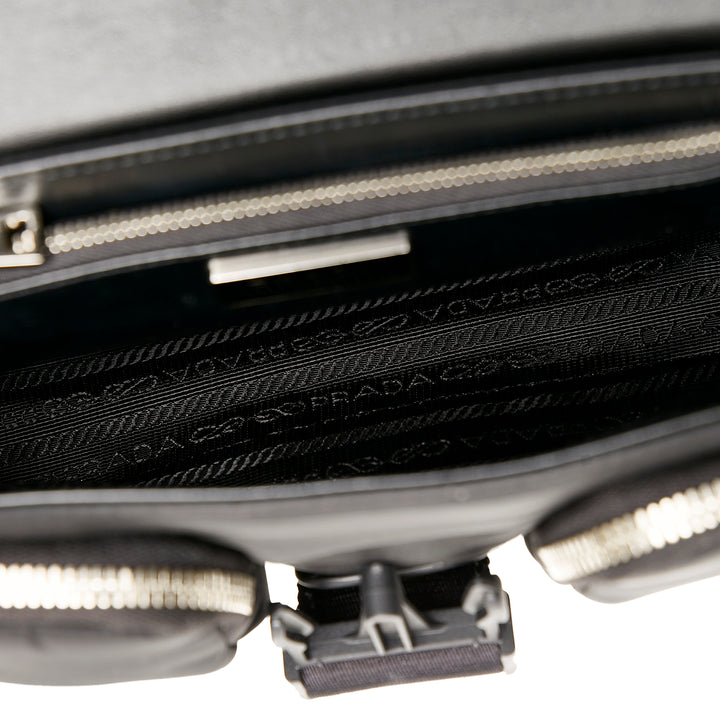Prada Re- & Spazzolato Poche Sac Nylon